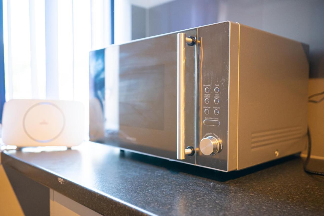 Studios With Ensuite Showers & Share Kitchens Prime Location Near Hospital, Town Center Apt 3 St Helens  Екстериор снимка